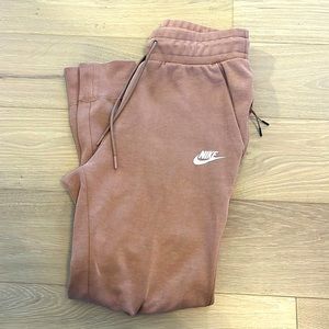 Nike sweatpants/joggers